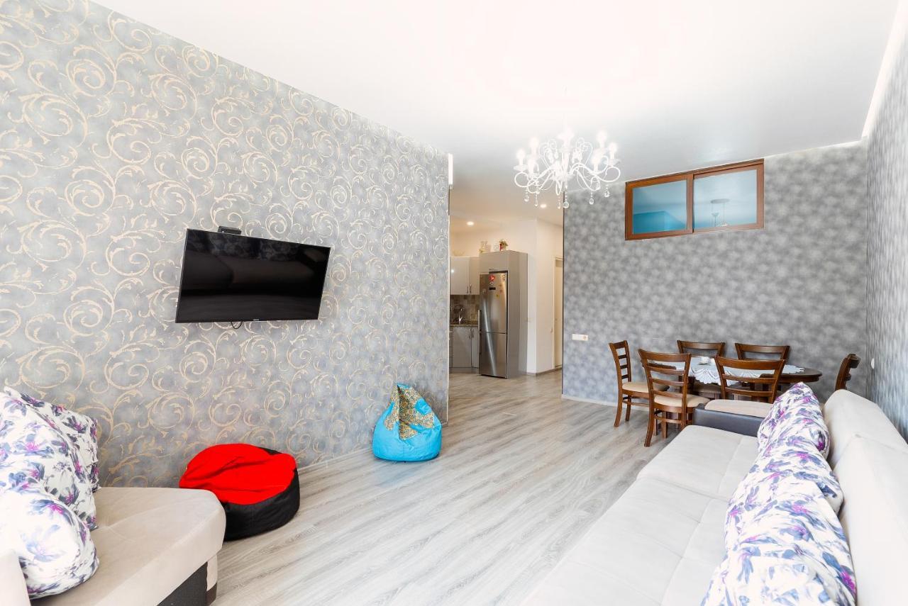 Nice Batumi Apartment Экстерьер фото